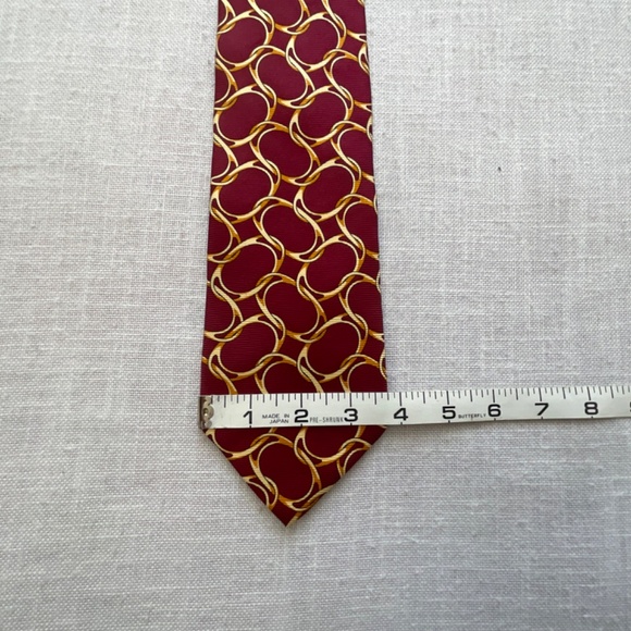 •Tom James Burgundy Gold Geometric Design Silk Tie - Picture 7 of 10